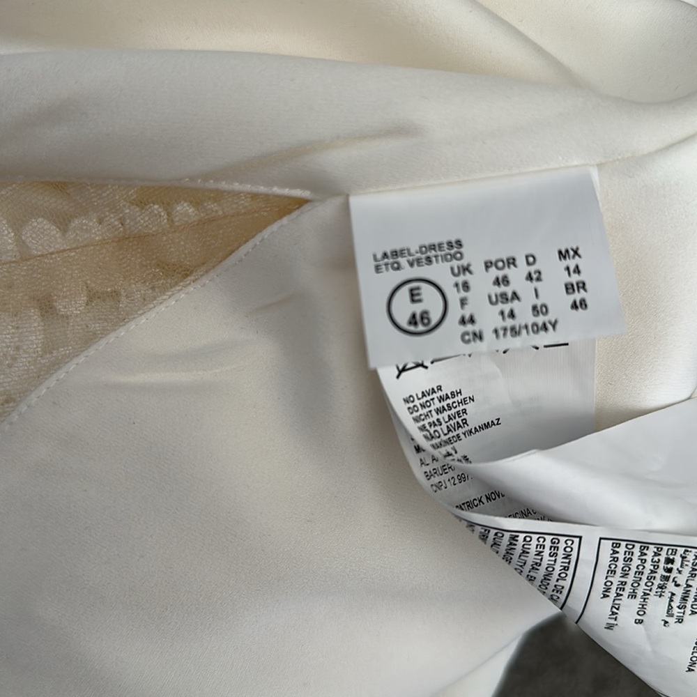 Pronovias Marisa Wedding Dress - Picture 12 of 13